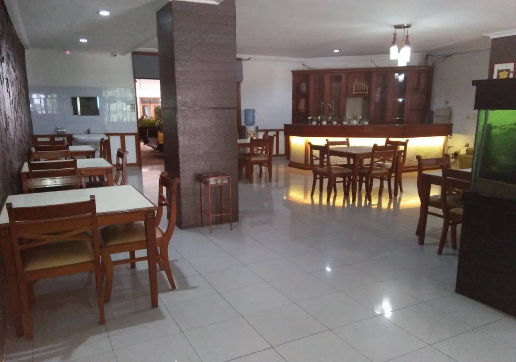 Jiro Hotel