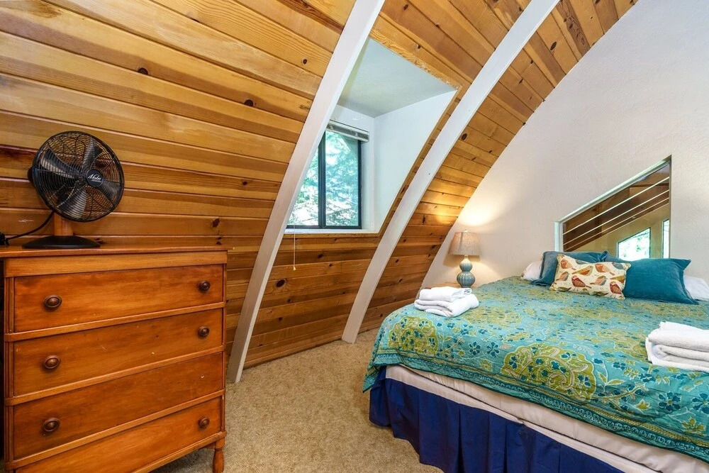 Hart Lake House - Amazing Location 500 Feet to Marina Beach and Pet Friendly! by Yosemite Region Resorts