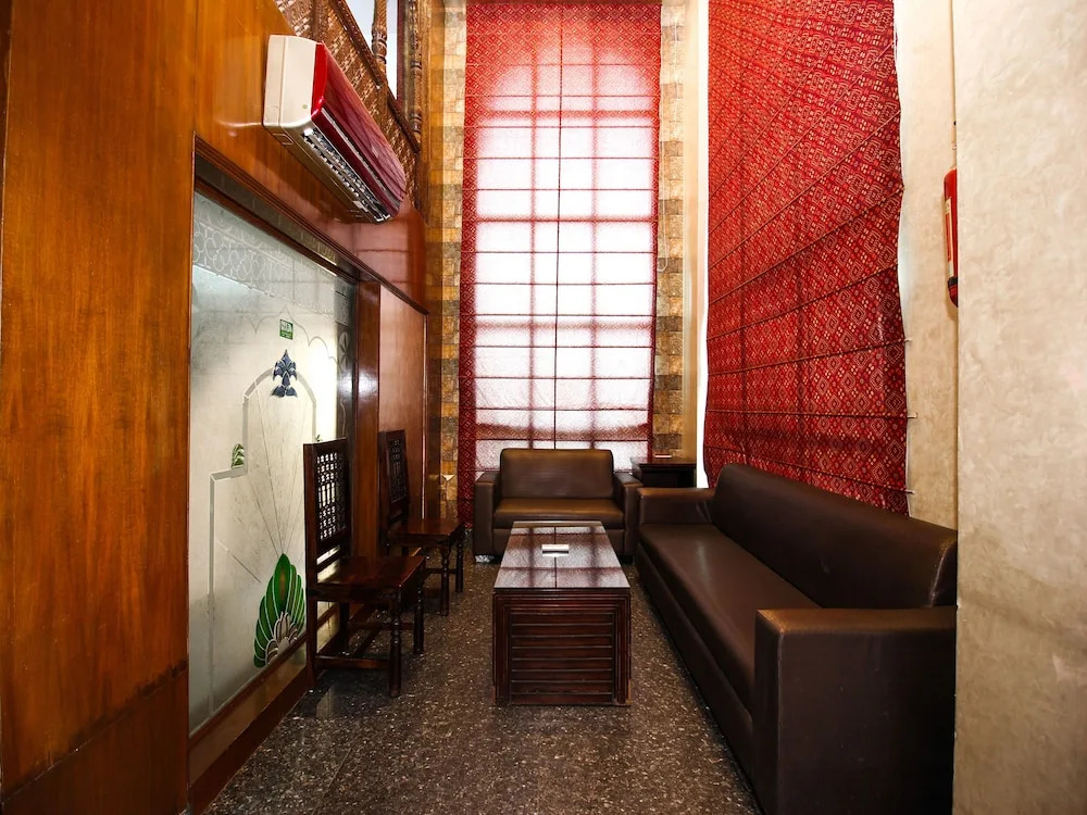 OYO 15896 Hotel Jal Mahal Haveli