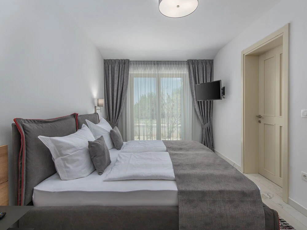 Villa With Private Pool in a Quiet Location With Garden and Grill