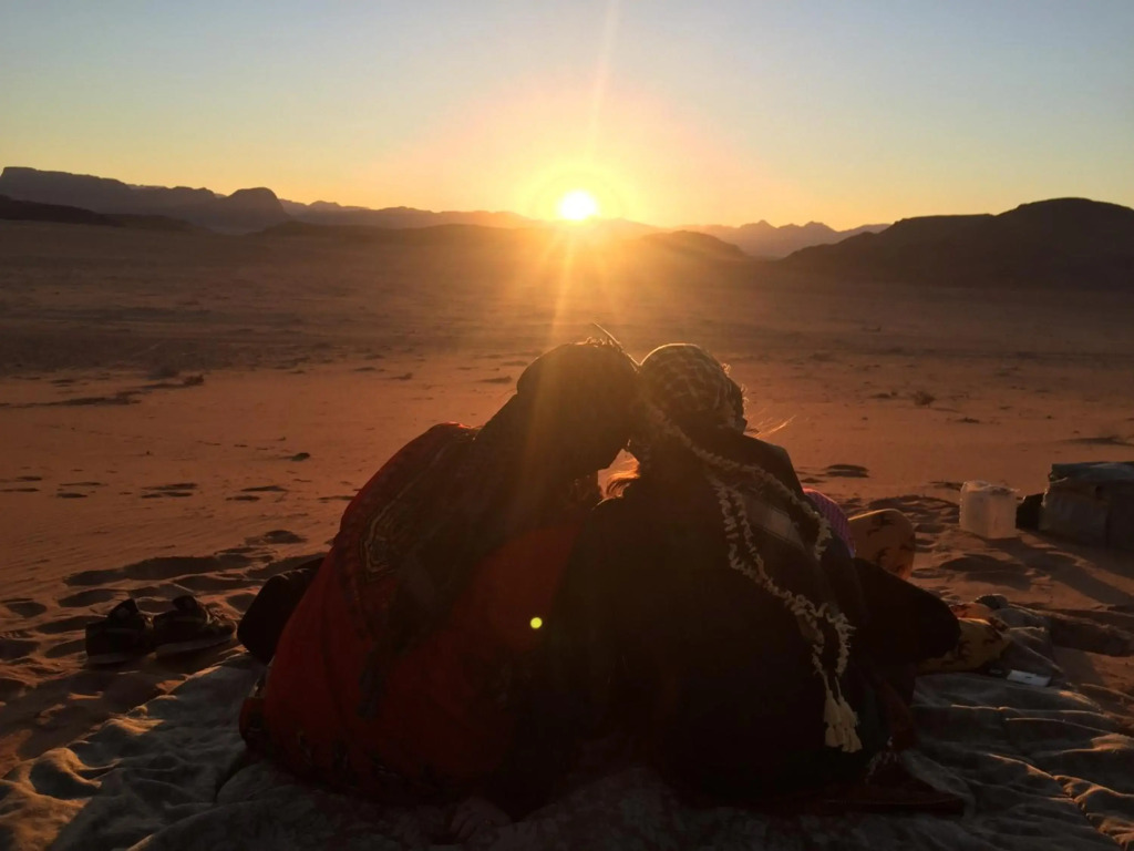 WADI RUM-Bedouin Tents and Jeep Tours