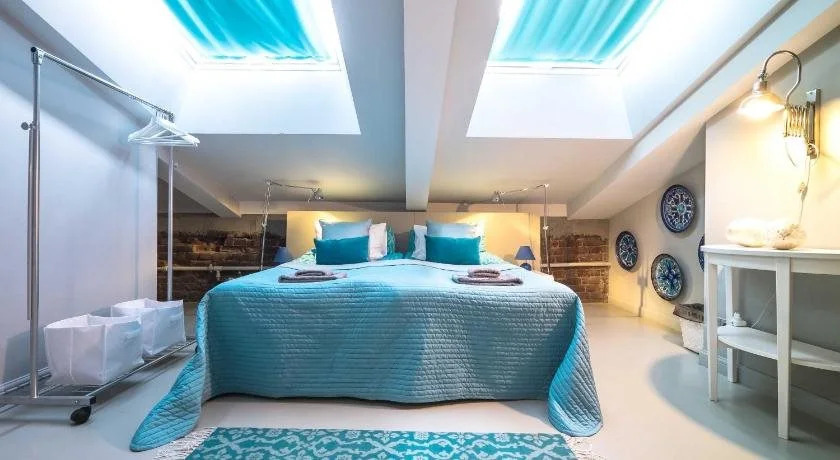 The 5th floor hotel