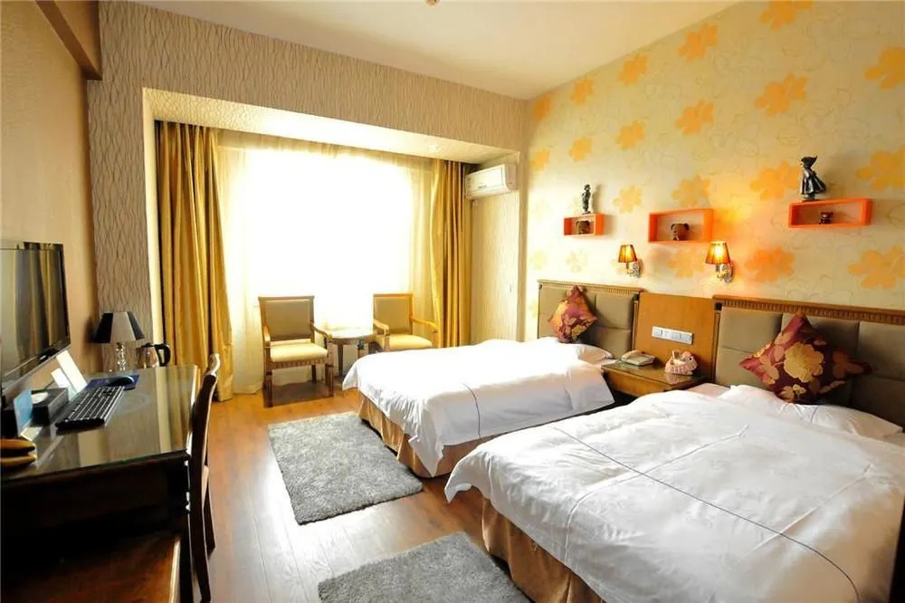 Chengdu Longcheng Hotel