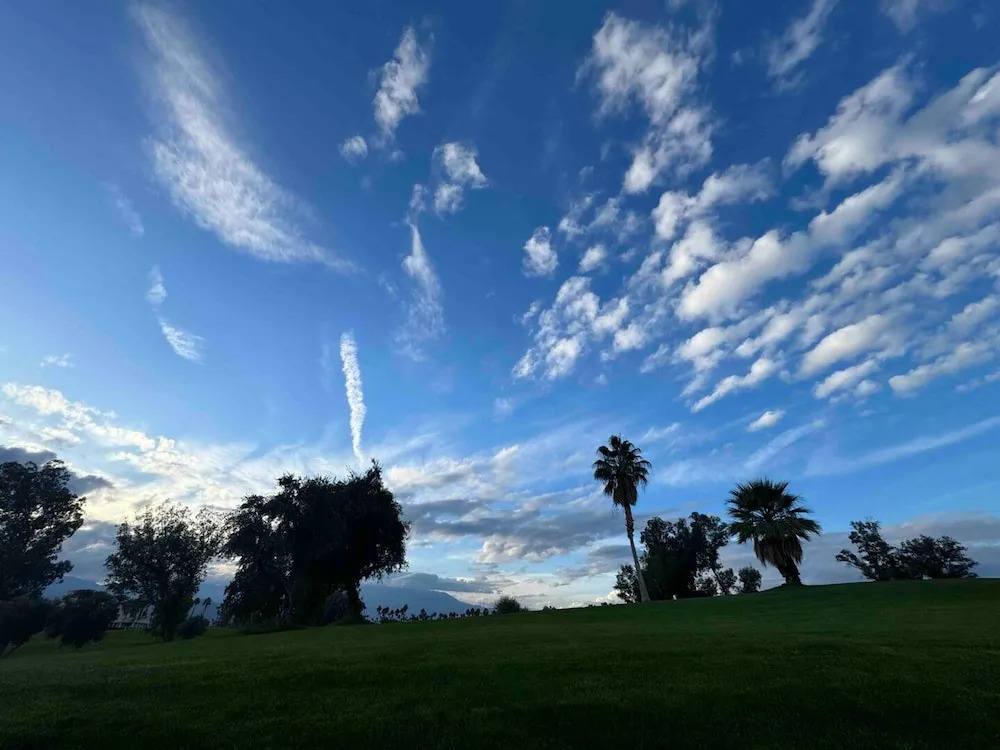 Fairway-view 3 Bedroom Condo in Palm Desert