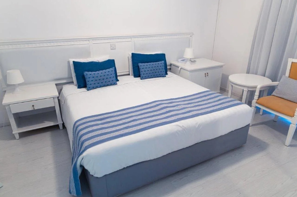 Nereus Hotel