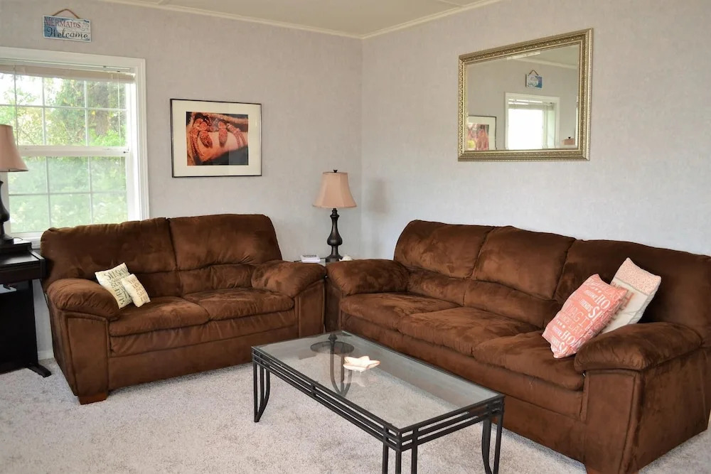 335 4Th Ave