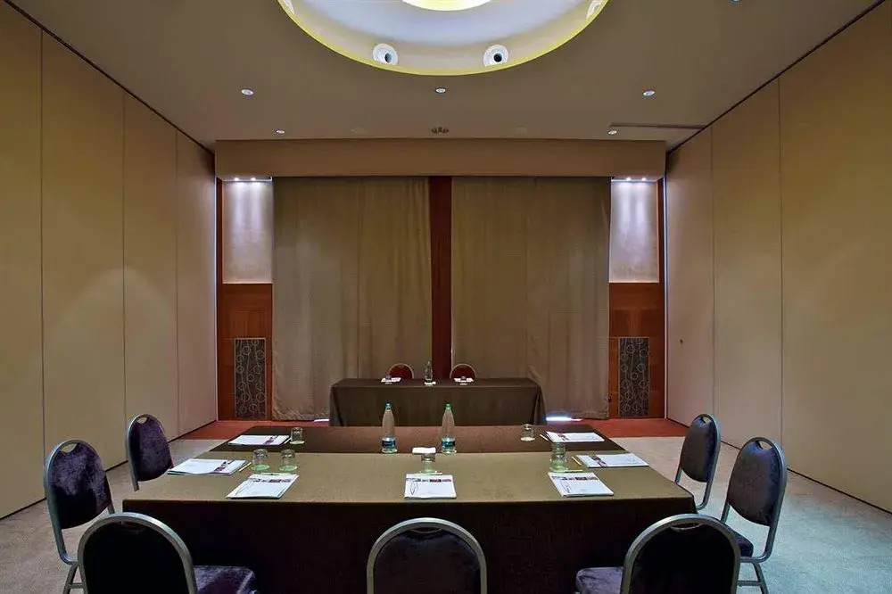 Doubletree By Hilton Acaya Golf Resort Lecce