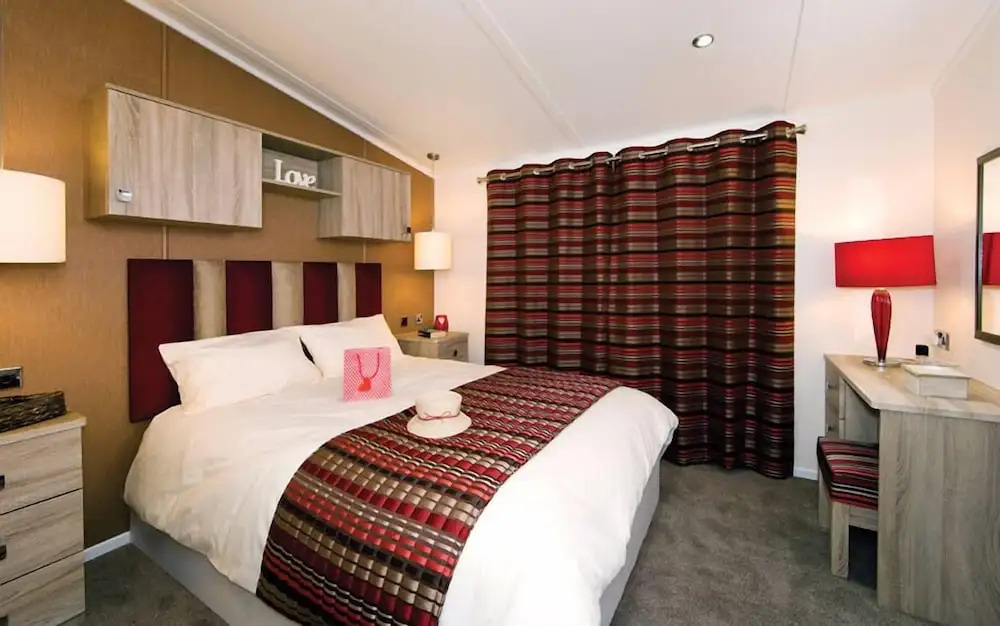 Dollar Lodge and Holiday Home Park