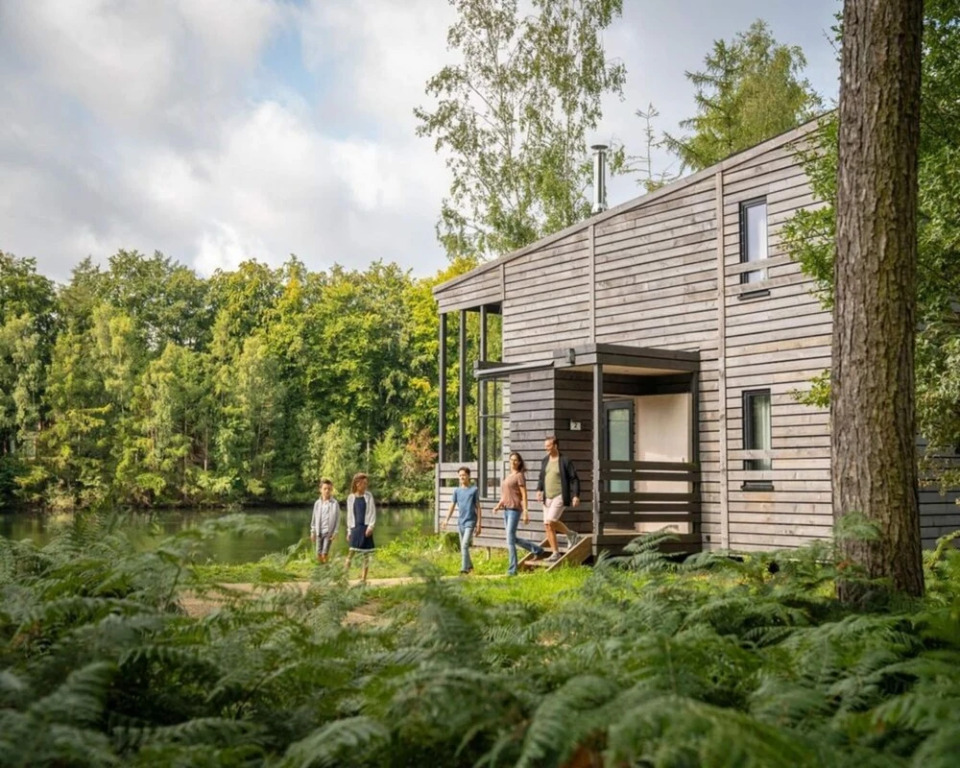 Duplex in Tournai With Lake Views
