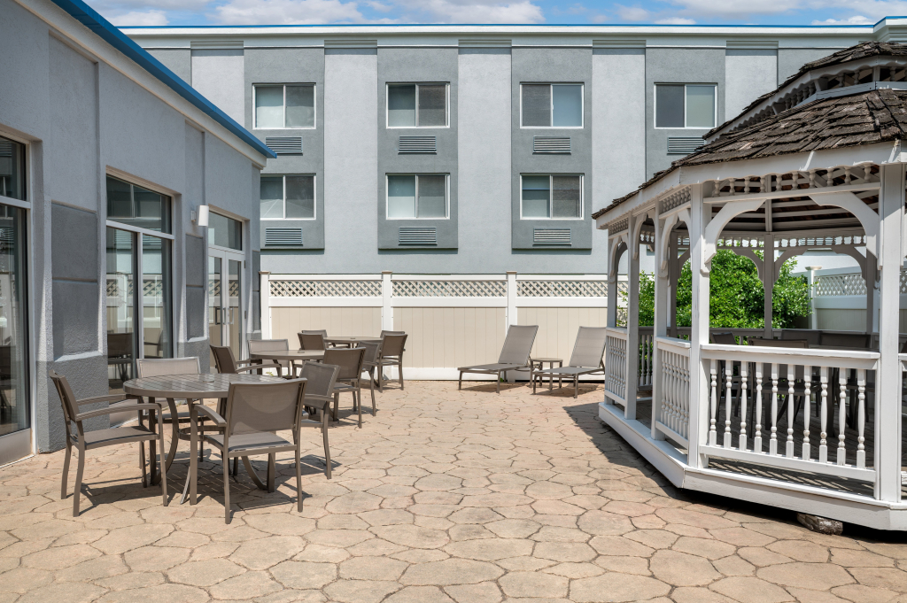 Holiday Inn Express & Suites Hawthorne Elmsford North by IHG