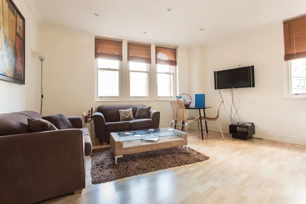 Urban Stay Astral House Apartments
