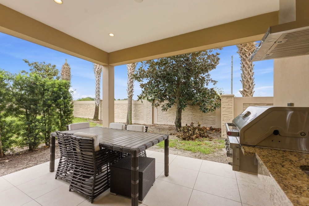 Magic Village 4BR Spacious and Stylish