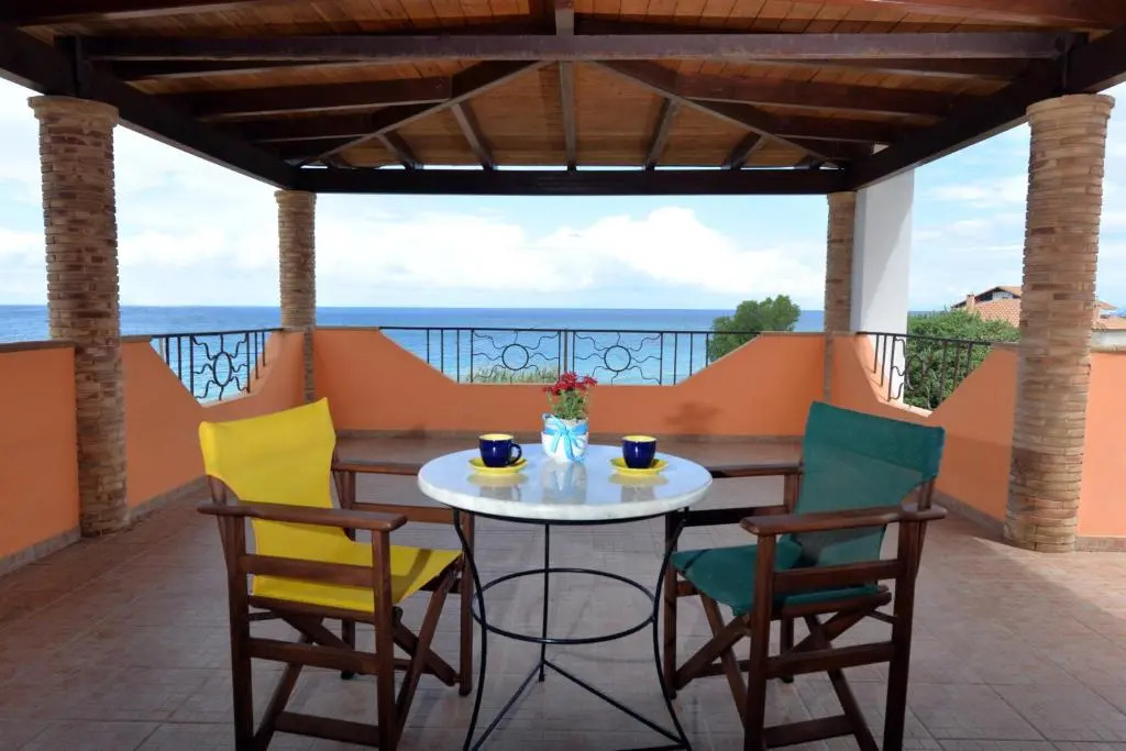 Galini Beach Villa