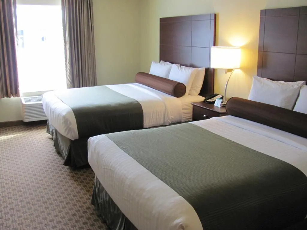 Cobblestone Inn & Suites - Ambridge, PA