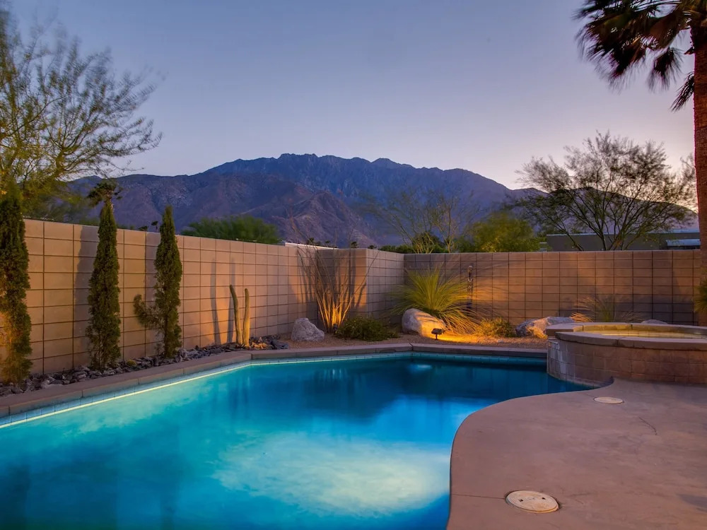 The Artful Cosmo Holiday home 2