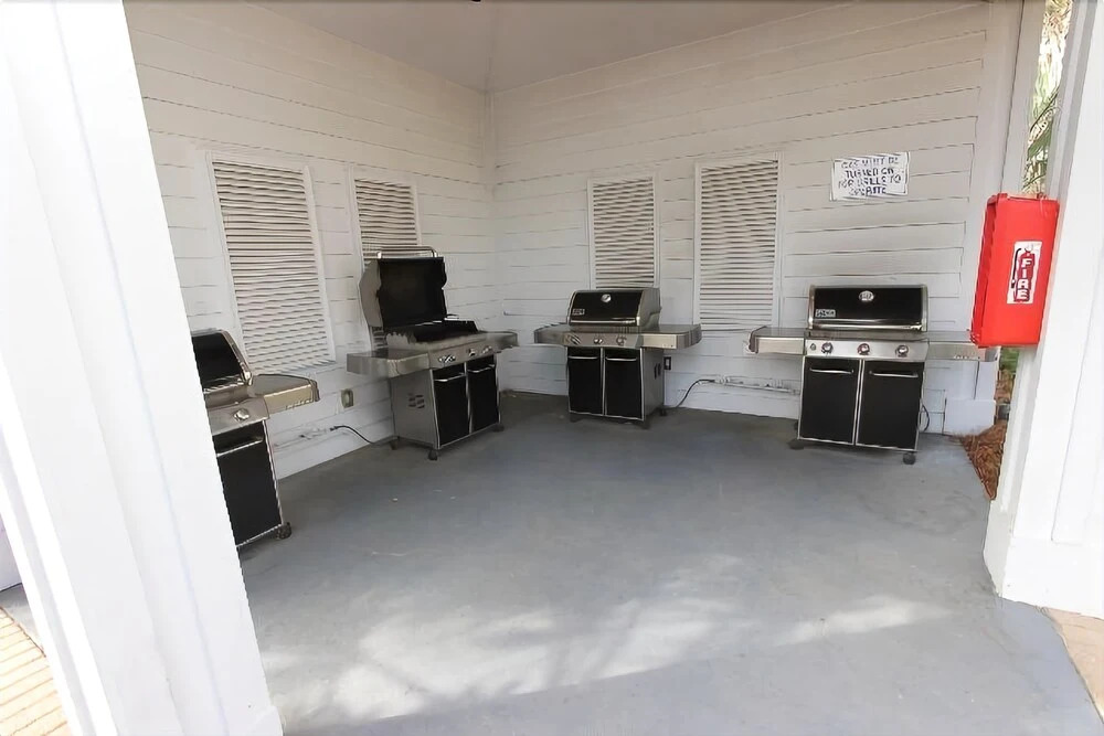 Sterling Shores PH13 - 3 Br home by RedAwning