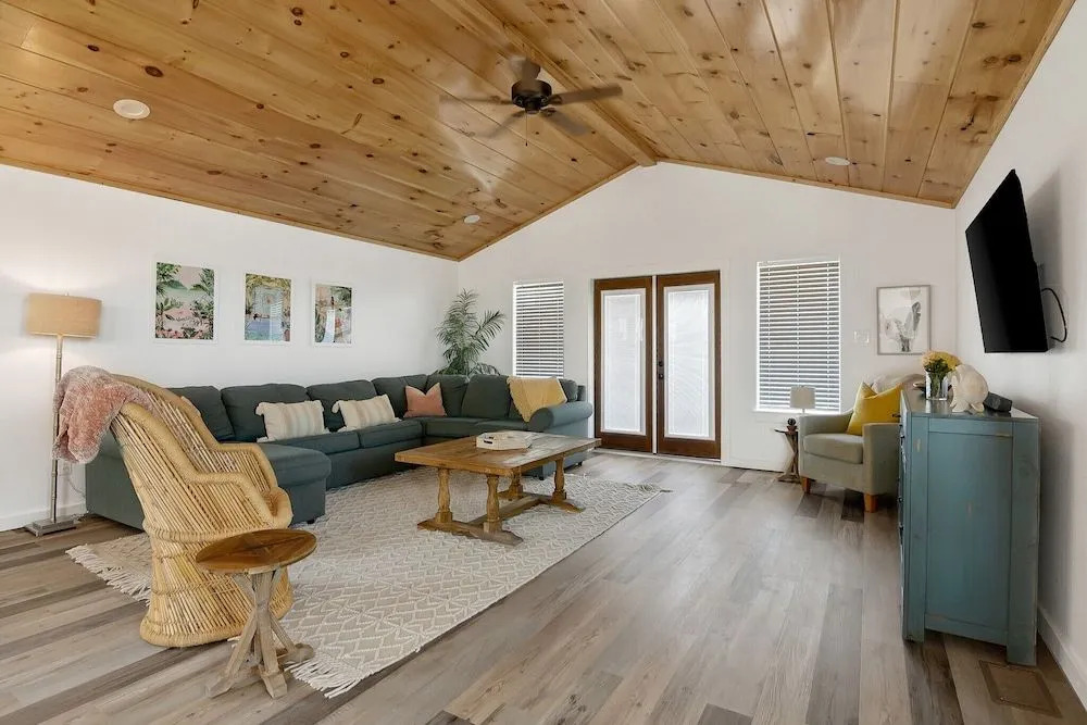 New Marvelous Beach Home 2min From Beach