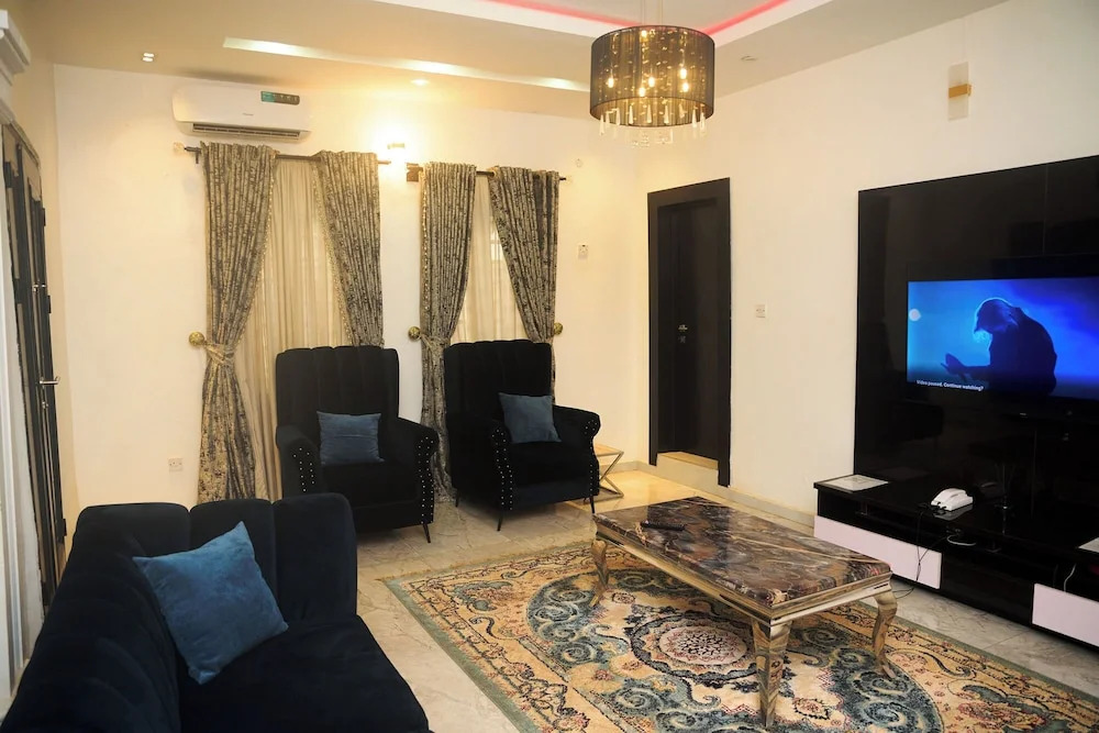 Luxurious 1 Duplex and 3 Flats Apartments, Ugbor Village RD, Benin City Nigeria