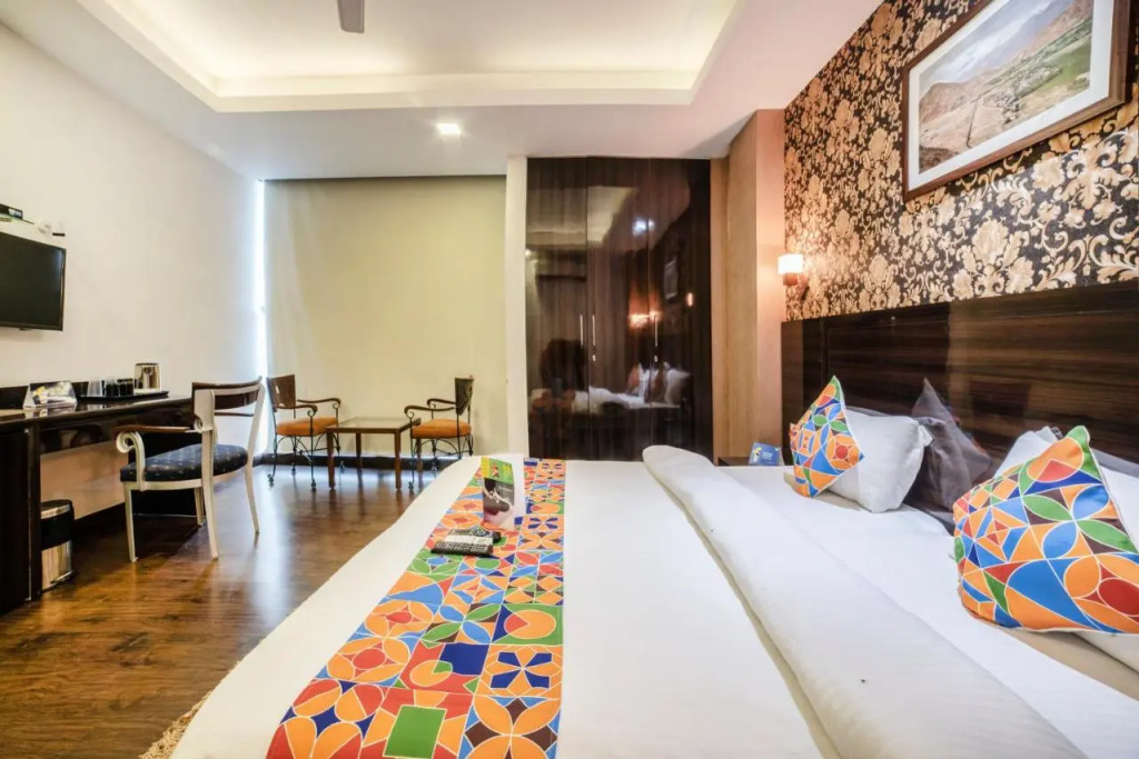 FabHotel Galaxy - Nr Patel Nagar Metro