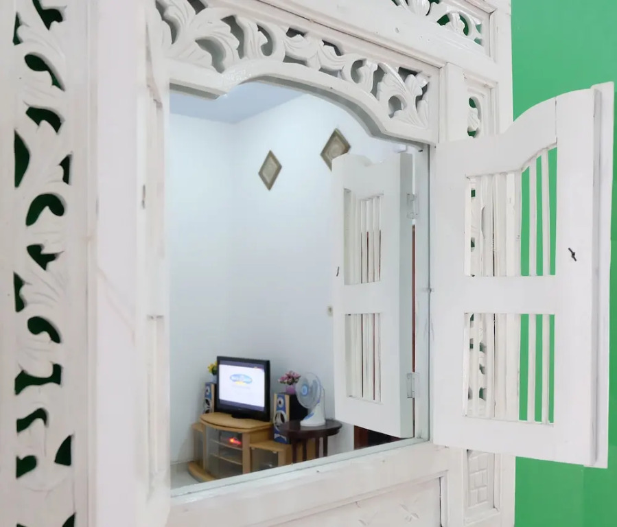 Homestay Syariah Monjali Taman Pelangi by Simply Homy