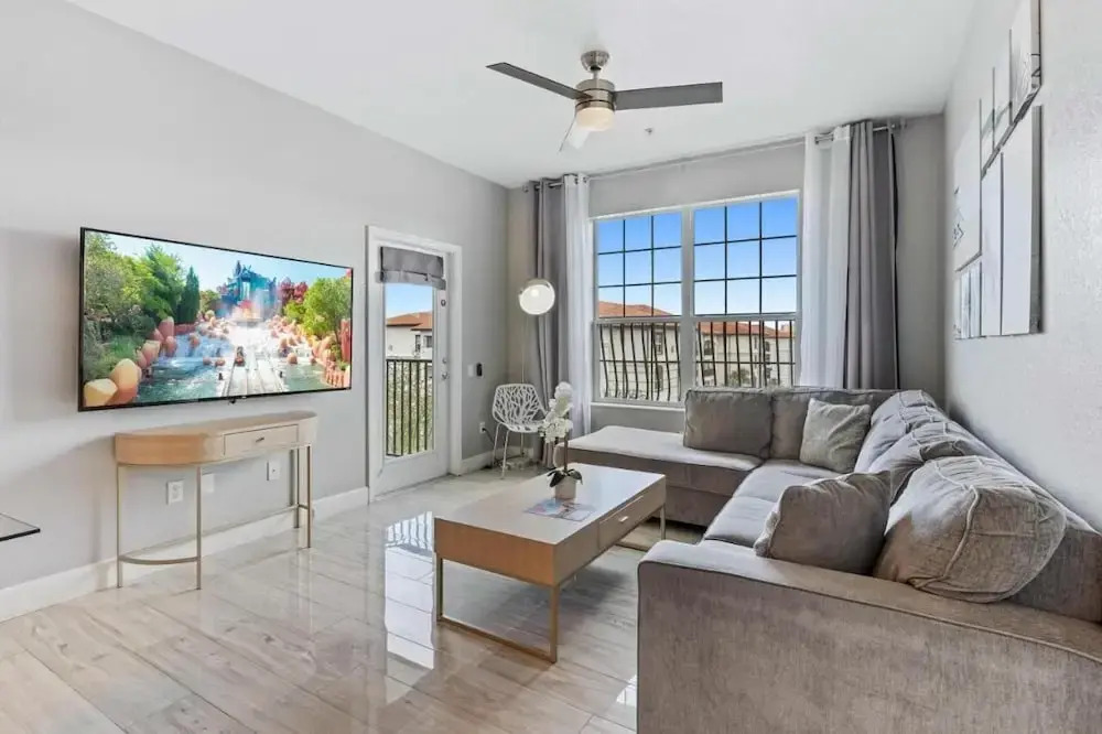 Vista Cay Swanky