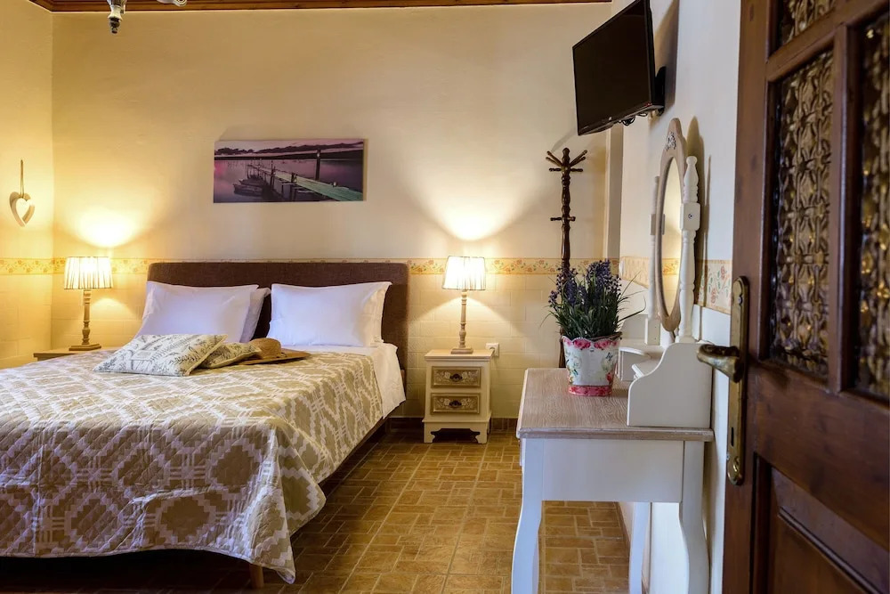 Maria's Countryside House