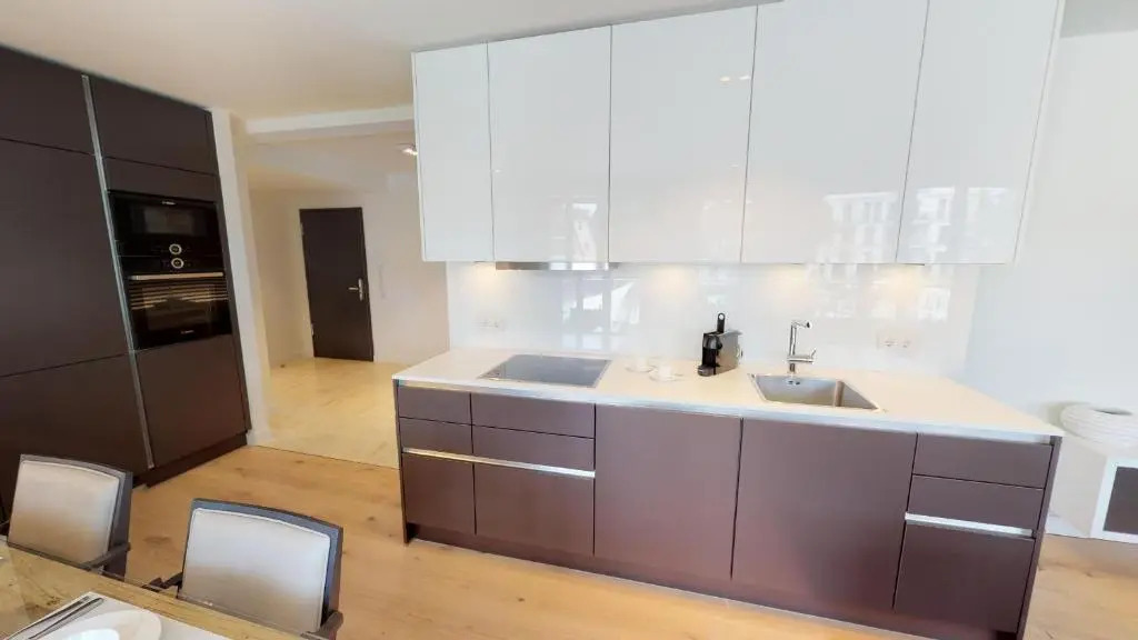 White Pearl Apartment 1.01