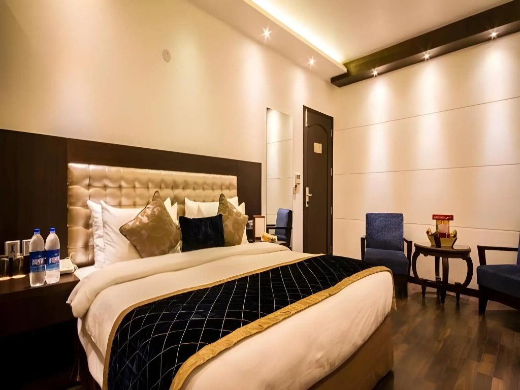 Hotel Grand Godwin -Near Connaught Place, New Delhi- Free Airport Pick-Up