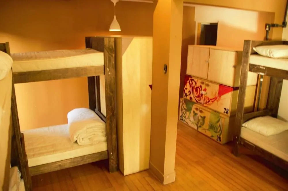 Obah Hostel e Bar
