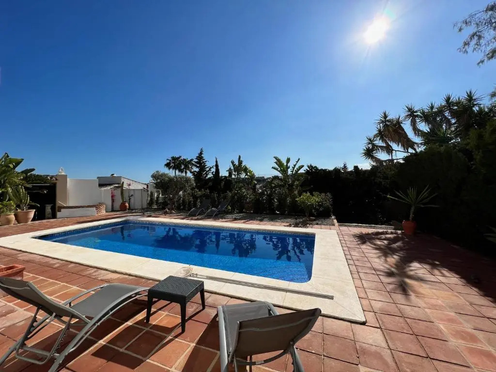 Villa 5 beds with private pool near Estepona - 5007