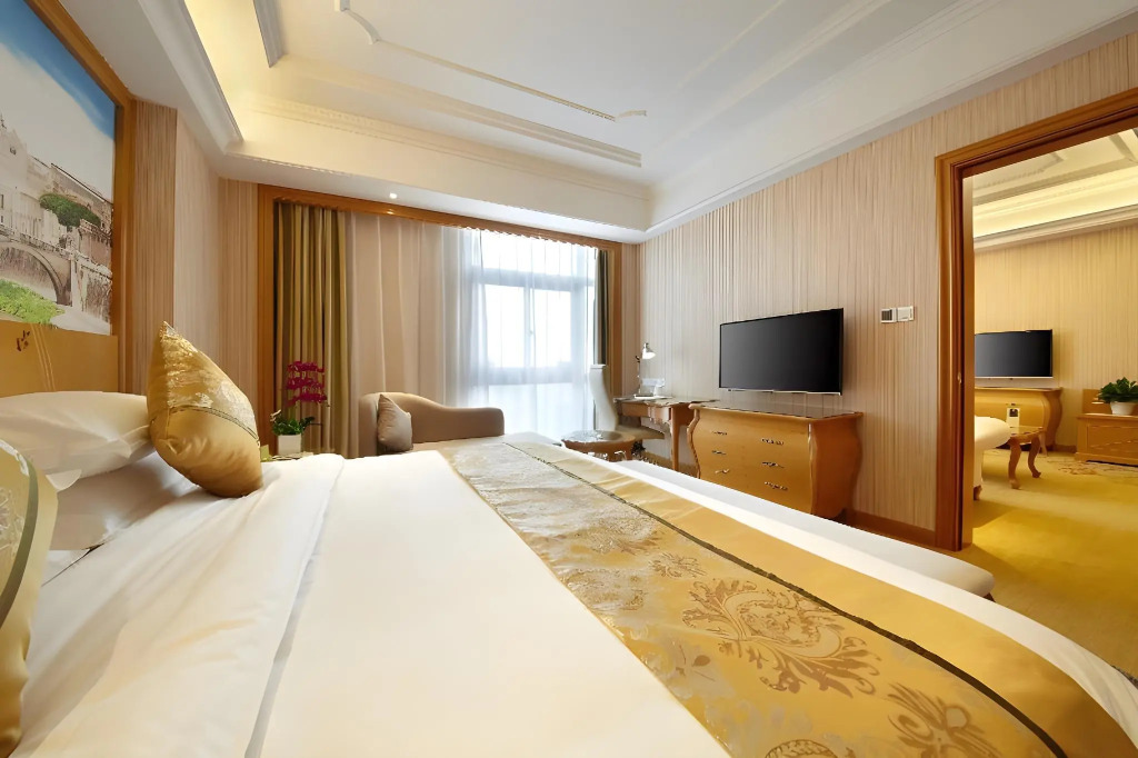 Vienna Hotel Shanghai Yangpu Wujiaochang