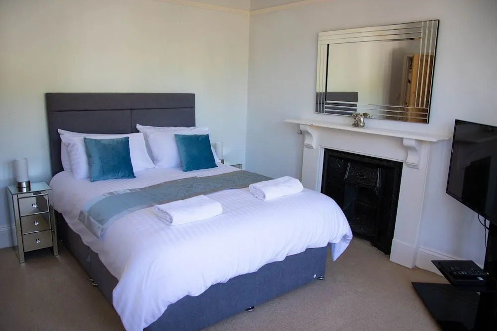 Broad Park Villa - 4 Bed-Sleeps 8-TJS4BPV