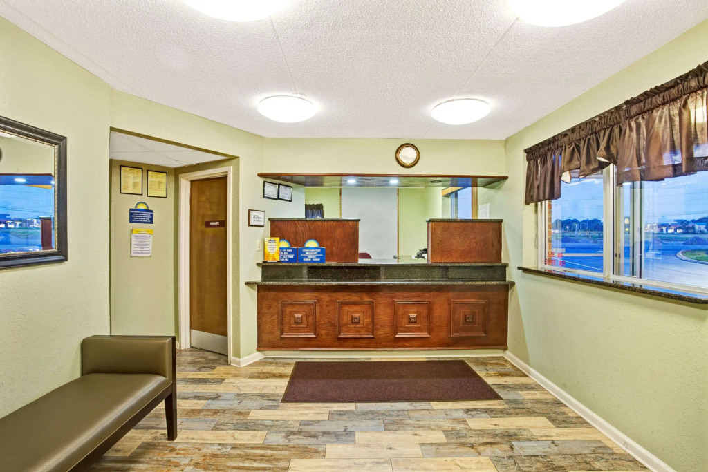 Days Inn by Wyndham Clarksville TN