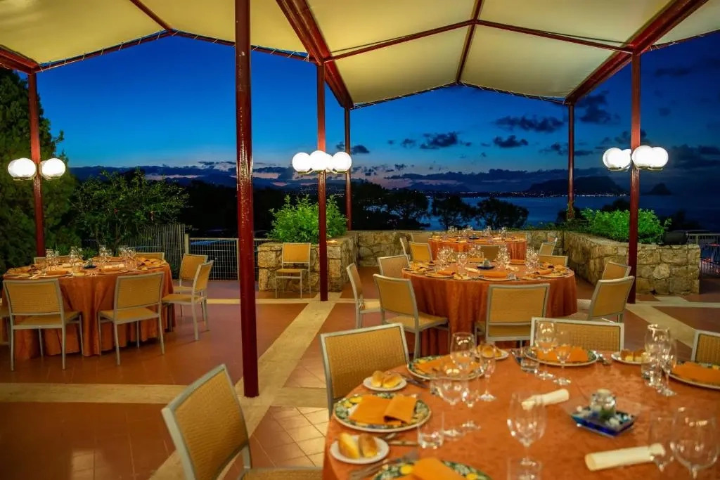 Hotel Torre Normanna