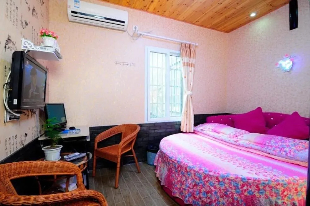 Youjian Xiaozhu Hostel