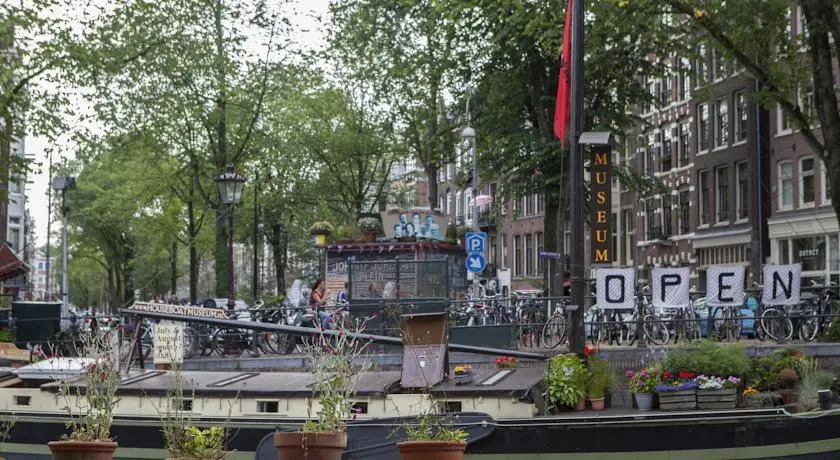 Amsterdam Center Walk
