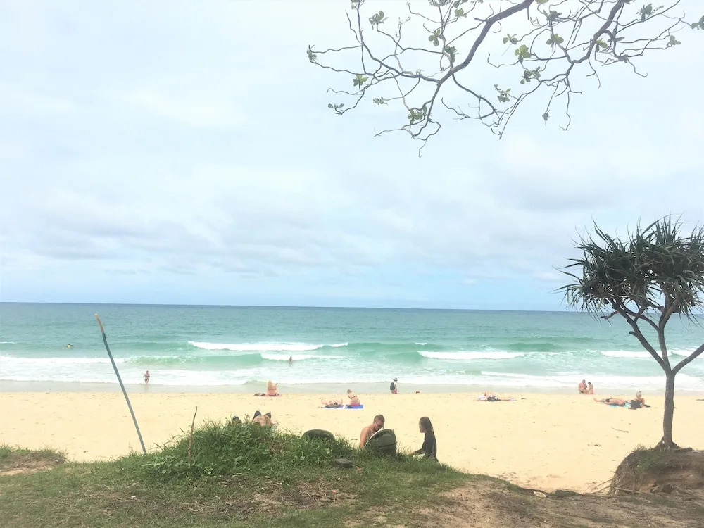 C207 Rooftop Pool & King Bed, Walk to Surin Beach