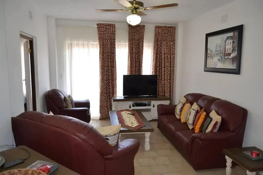2Bed 2Bath Vacation home with pool close to beach