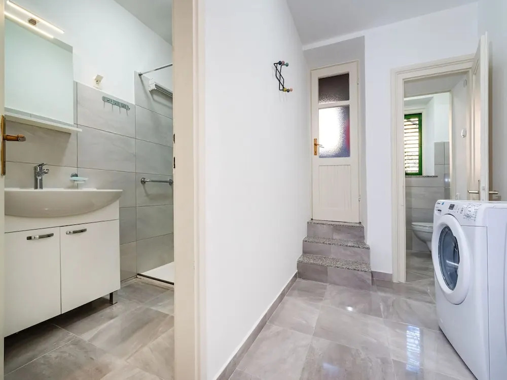 Charming First Floor Apartment With Great Sea View, Near the Beautiful Beach