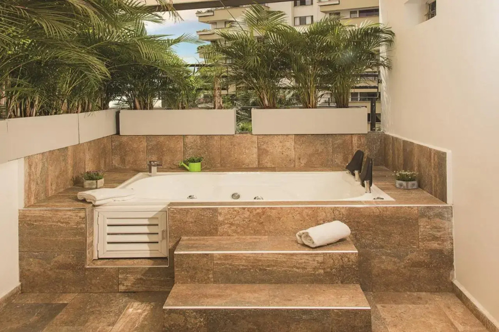 Azor Hotel Cali Versalles