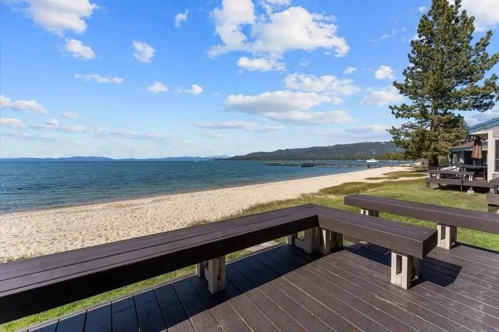 Swimsuit Required 4 Bedroom Home by RedAwning