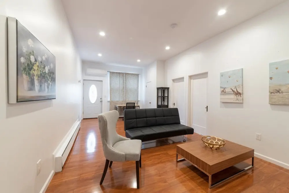 Jersey City, 323 Summit Ave - 2 Br Apts