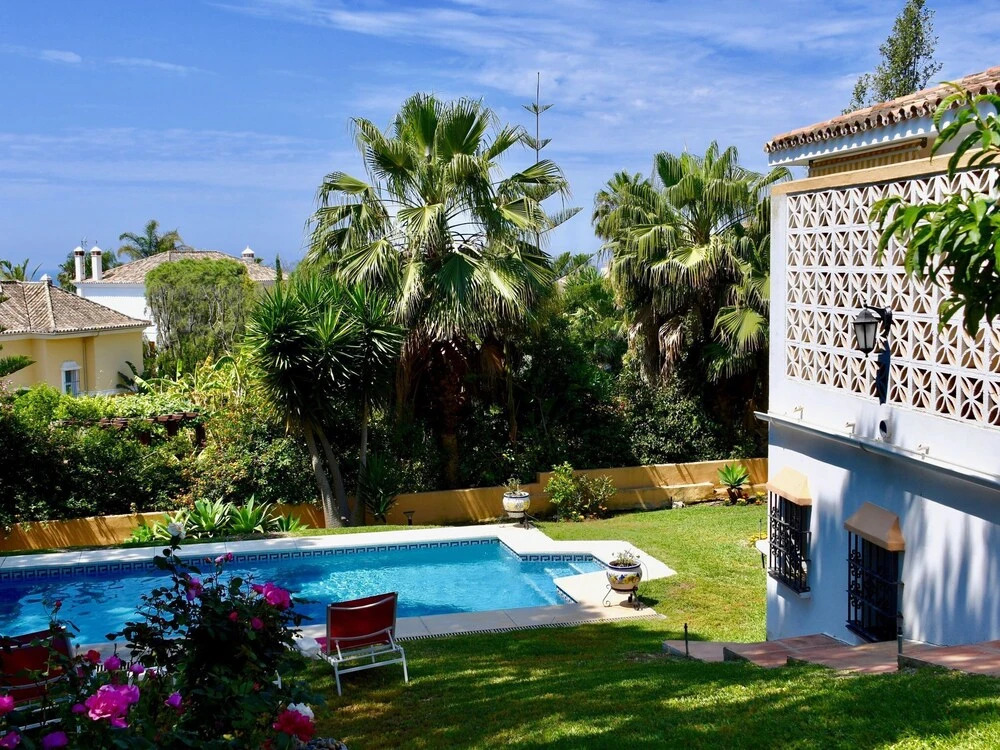 Superb Villa in Elviria With Swimming Pool