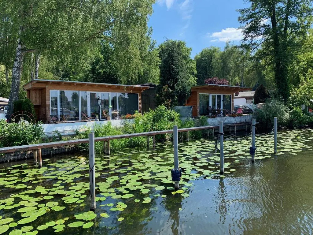 Tiny House oder Ferienwohnung auf der Sunset Marina