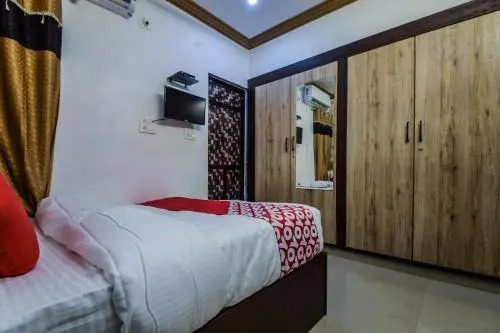 OYO 18315 Hotel Marudhara Palace