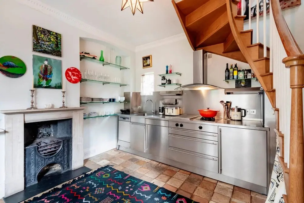 The Kensington Gatehouse - by Out of Office Lifestyle