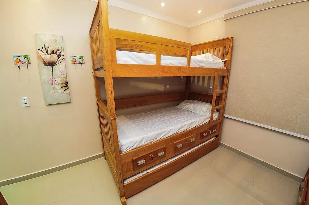 Arenna 7 Hostel & Studios