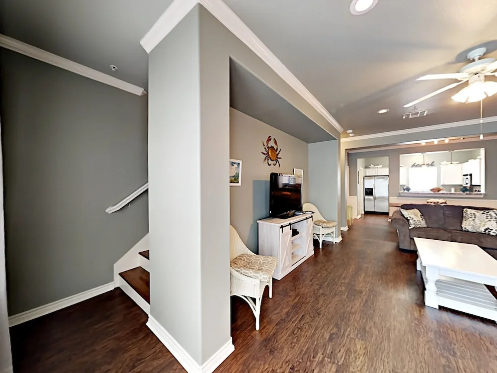 Coconutties - Three Bedroom Condo