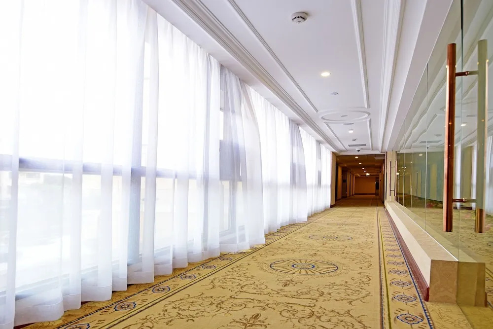 Vienna Hotel Shanghai PVG Heqing