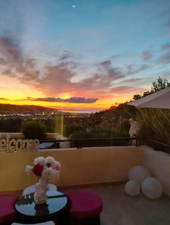 Apartment With one Bedroom in Mandelieu-la-napoule, With Wonderful sea View, Shared Pool, Enclosed Garden - 3 km From the Beach